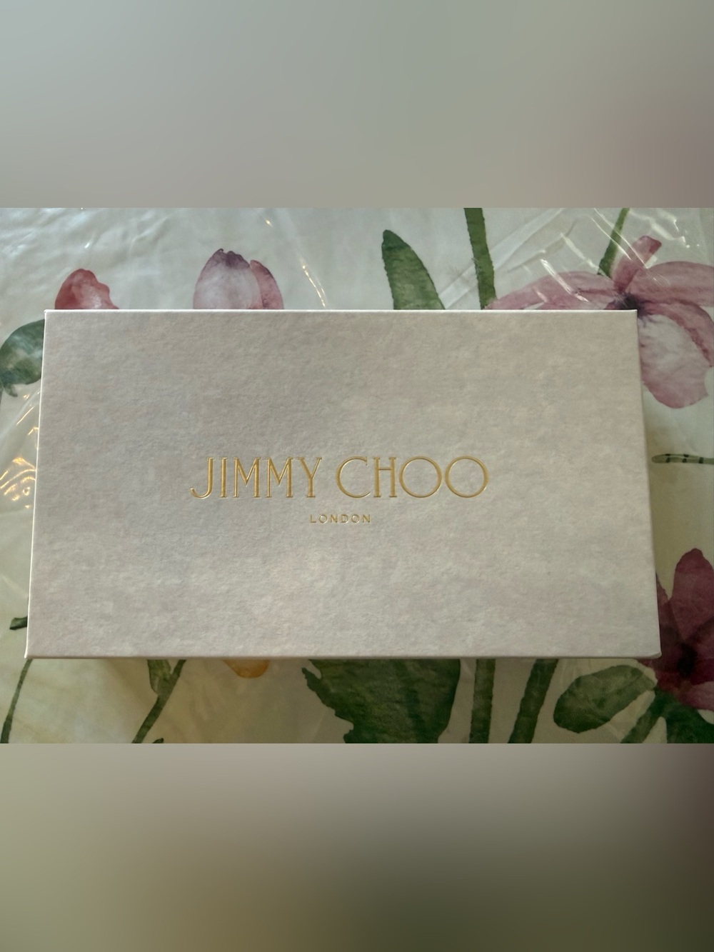 Jimmy Choo Metallic Star-Embellished Wallet- Silver Color / Silver-tone hardware - Picture 16 of 16